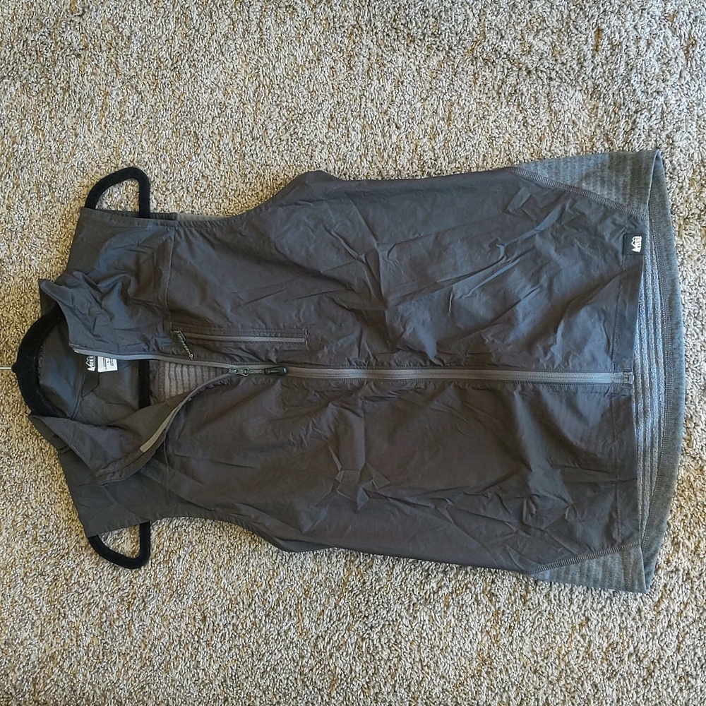 REI Outdoor Men's Vest